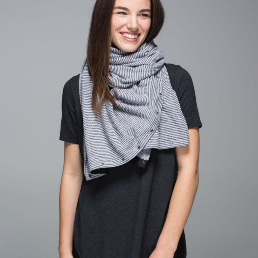 Lululemon💎bundle Only Gray Scarf